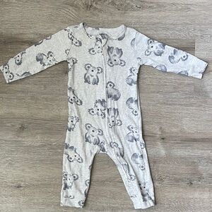 Carter’s Koala one piece size 9 months